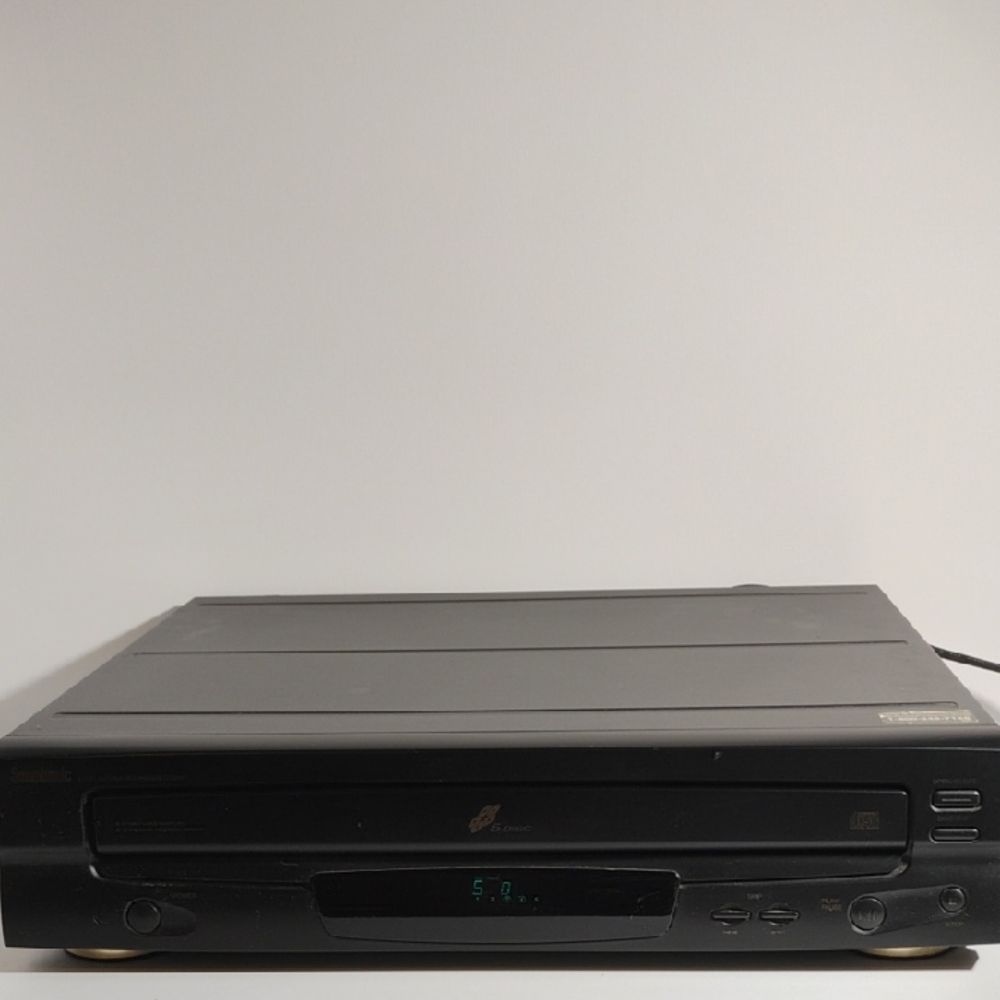 Symphonic 5 Disc Automatic CD Changer CD5800